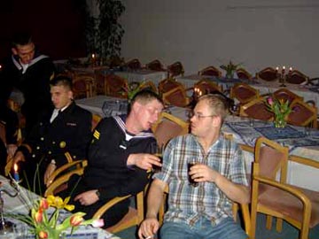 EMI und Schmatta in geselliger Runde